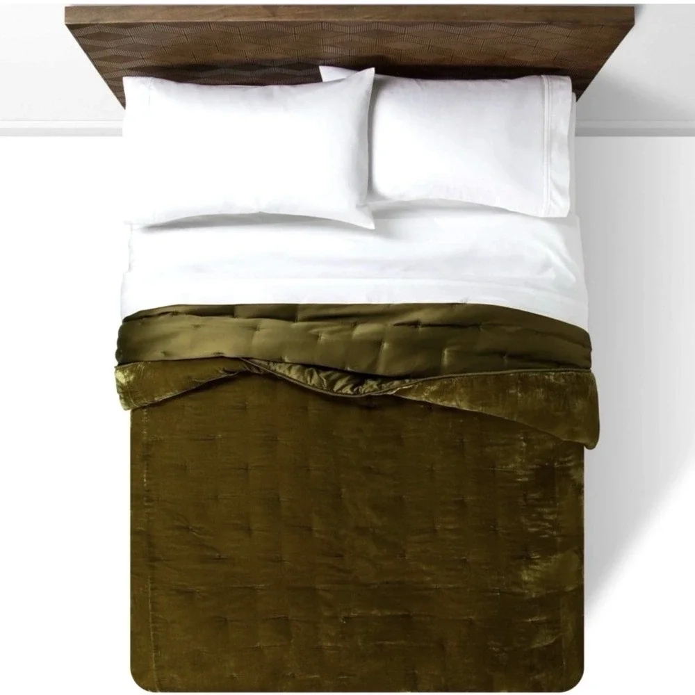 Opalhouse Crushed Velvet Tufted Bedding Comforter Moss Green SZ Queen